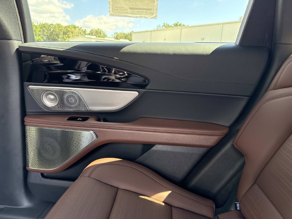 New 2026 Lincoln Nautilus Reserve AWD/4WD image 15