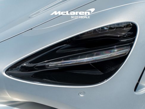 New 2026 McLaren 750S RWD image 20