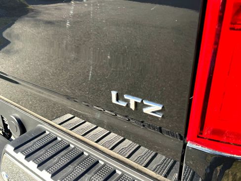 Used 2022 Chevrolet Silverado 3500 LTZ w/ LTZ Plus Package image 31