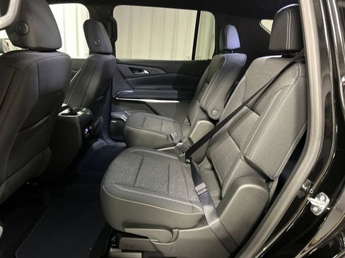 Used 2025 Chevrolet Traverse LT w/ Enhanced Driving Package image 23