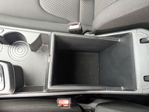 Used 2024 Kia Sportage LX image 27