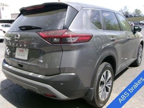 Used 2023 Nissan Rogue SV FWD image 7