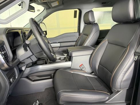 New 2026 Ford F250 Lariat w/ FX4 Off-Road Package image 11