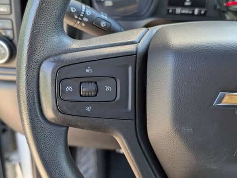 Used 2020 Chevrolet Silverado 1500 Custom w/ Custom Max Trailering Package AWD/4WD image 15