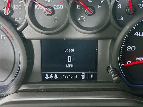 Used 2024 Chevrolet Silverado 1500 Custom Trail Boss w/ Midnight Edition image 15