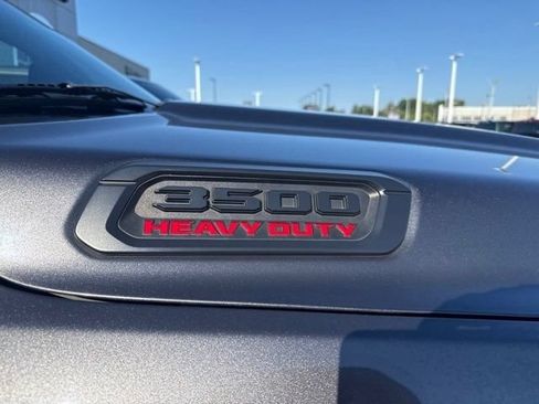 Used 2022 RAM 3500 Laramie w/ Night Edition AWD/4WD image 4
