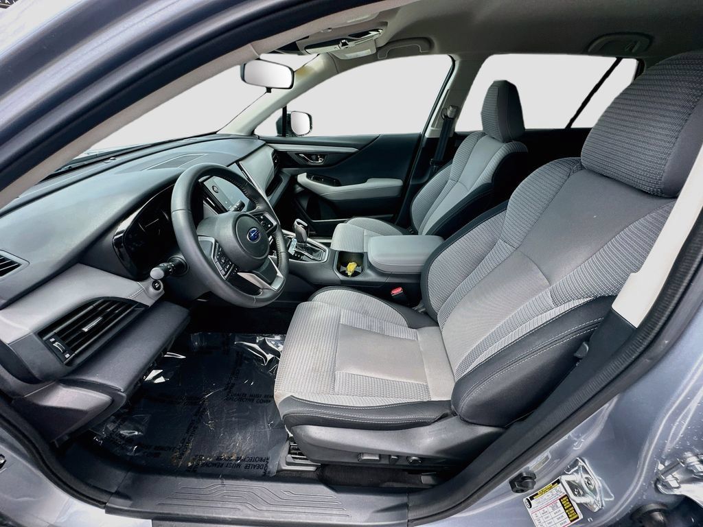 Certified 2025 Subaru Outback Premium AWD/4WD image 17