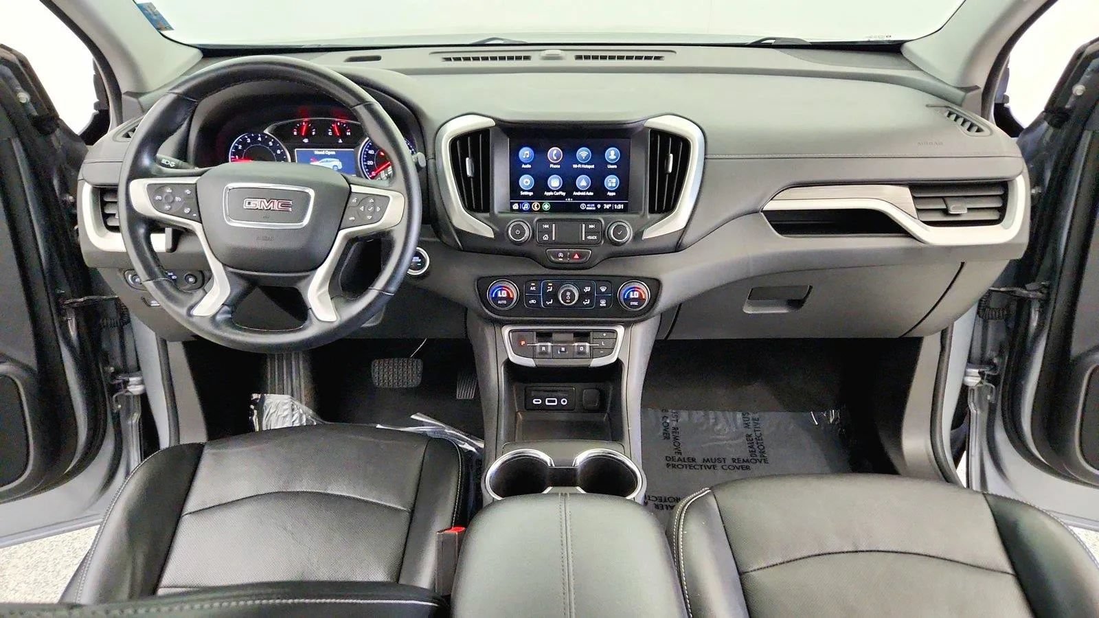 Used 2024 GMC Terrain SLT AWD/4WD image 25