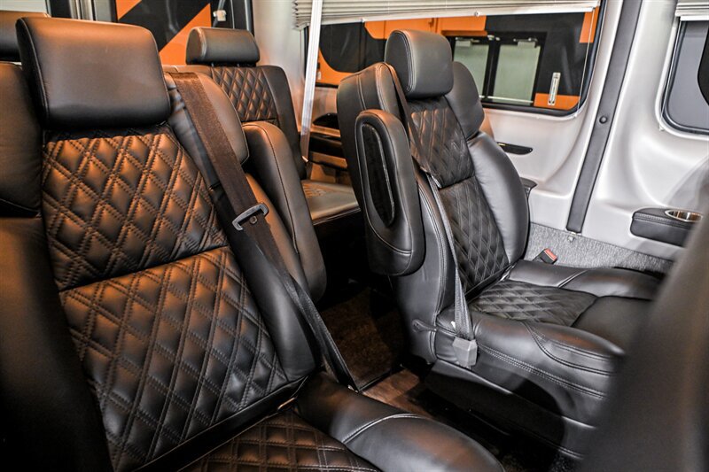 Used 2023 Mercedes-Benz Sprinter 2500 image 16