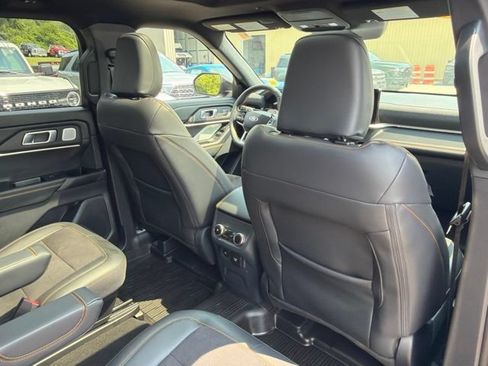 Used 2026 Ford Explorer Tremor w/ Tremor Ultimate Package AWD/4WD image 37