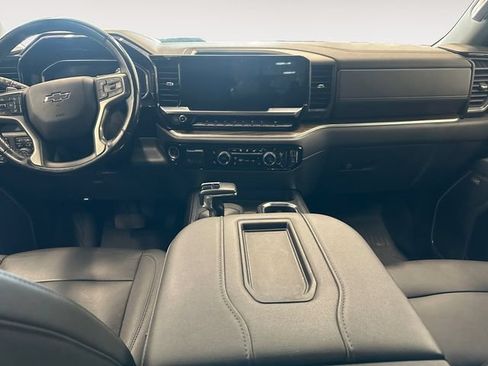 Used 2022 Chevrolet Silverado 1500 LT Trail Boss w/ LT Trail Boss Premium Package AWD/4WD image 10