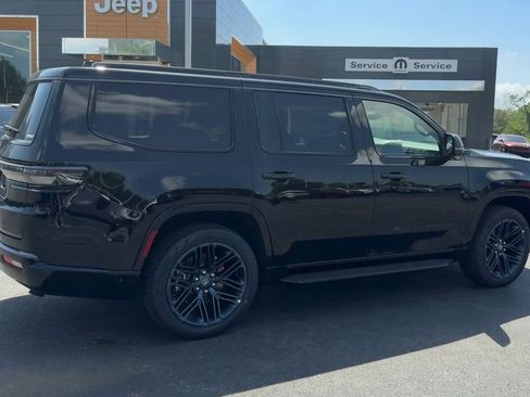 New 2026 Jeep Grand Wagoneer 4WD image 7