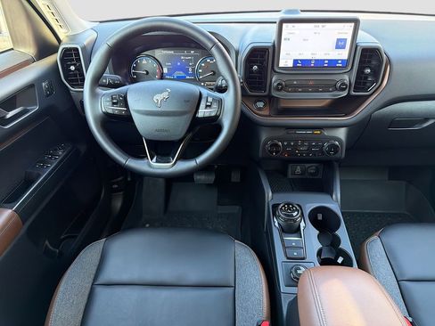 Used 2024 Ford Bronco Sport Outer Banks image 19