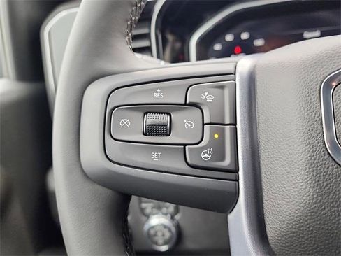 New 2026 GMC Sierra 1500 Elevation image 24