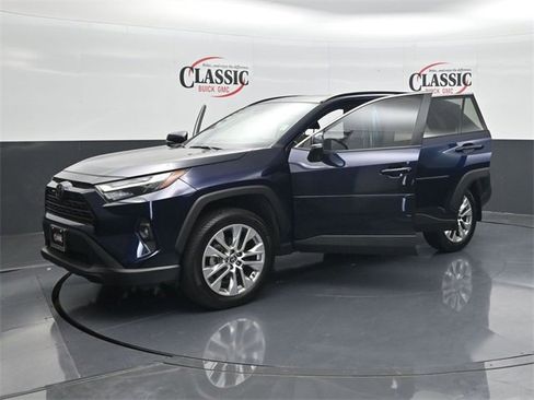 Used 2024 Toyota RAV4 XLE Premium image 35