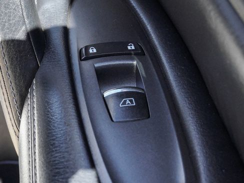 Used 2019 Nissan Armada Platinum w/ Interior Lighting Package image 27