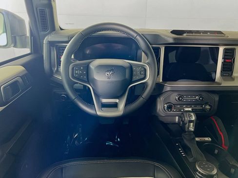 New 2026 Ford Bronco Outer Banks w/ Sasquatch Package AWD/4WD image 26