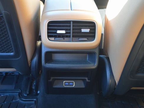 Certified 2024 Mercedes-Benz GLE 450 4MATIC image 35