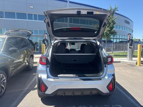 Used 2024 Subaru Crosstrek 2.0i Premium AWD/4WD image 5