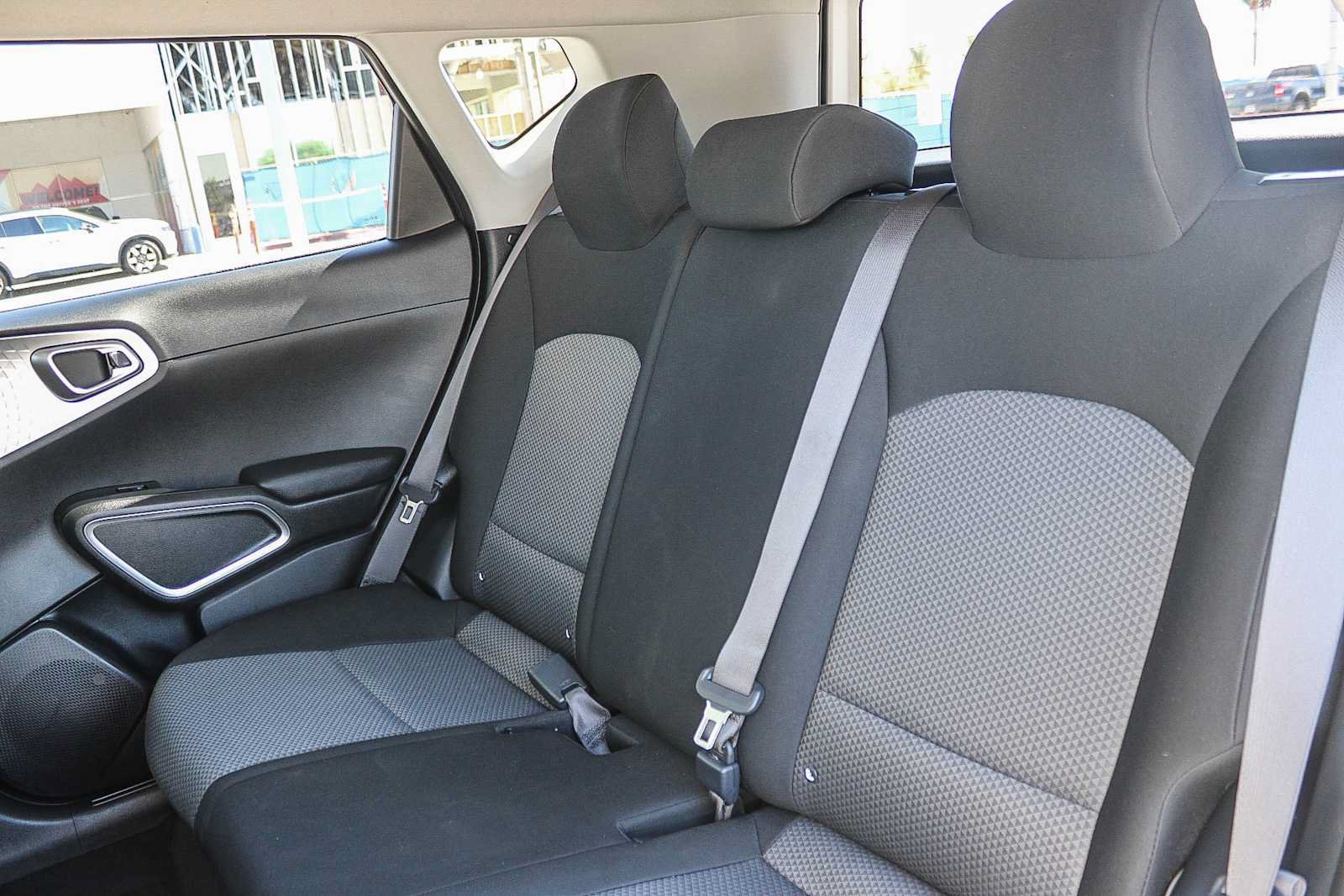 Used 2021 Kia Soul LX FWD image 18