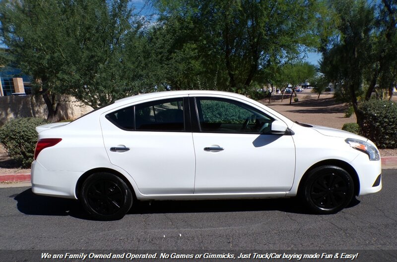 Used 2019 Nissan Versa SV FWD image 7