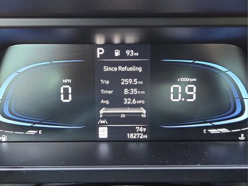 Used 2025 Hyundai Elantra Sport FWD image 23