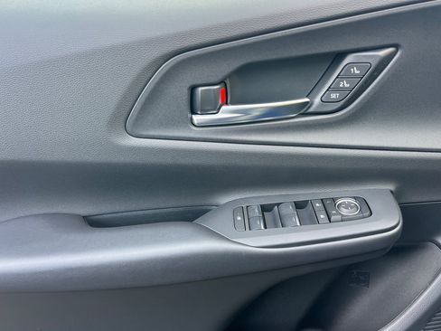 New 2026 Toyota Prius Plug-In Hybrid image 13