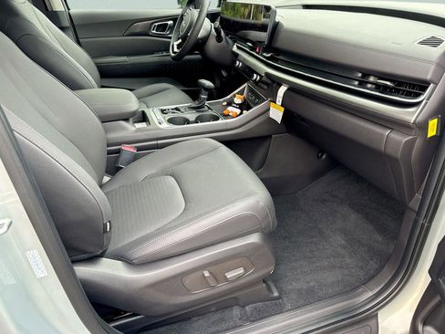 New 2025 Kia Carnival SX Prestige image 10