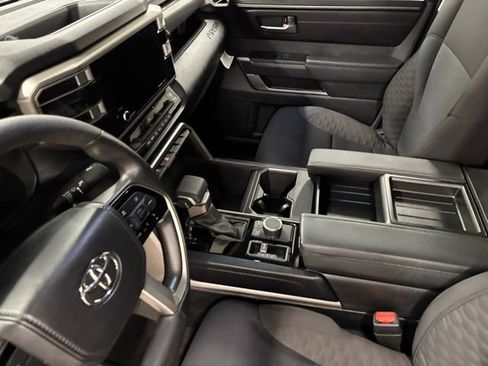 Used 2024 Toyota Tundra SR5 AWD/4WD image 17
