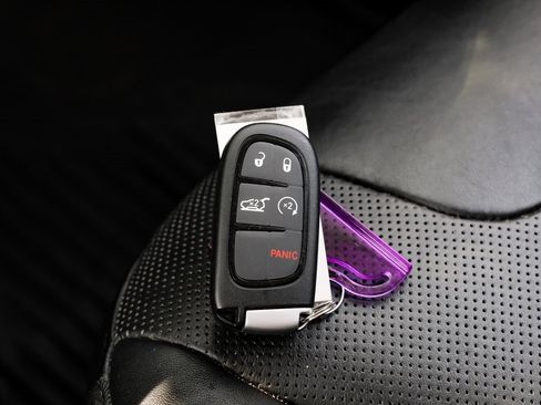 Used 2021 Jeep Cherokee Limited w/ Mopar Interior Package image 70