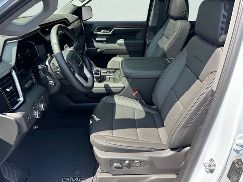 New 2026 GMC Sierra 1500 Denali w/ Denali Reserve Package AWD/4WD image 8
