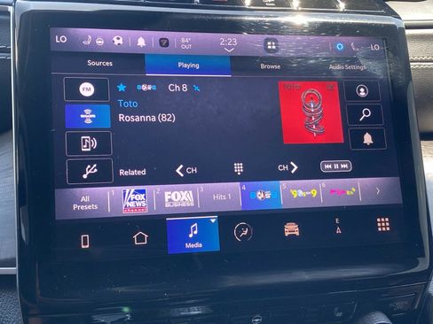 Used 2023 Jeep Grand Cherokee Limited w/ Black Appearance Package image 30