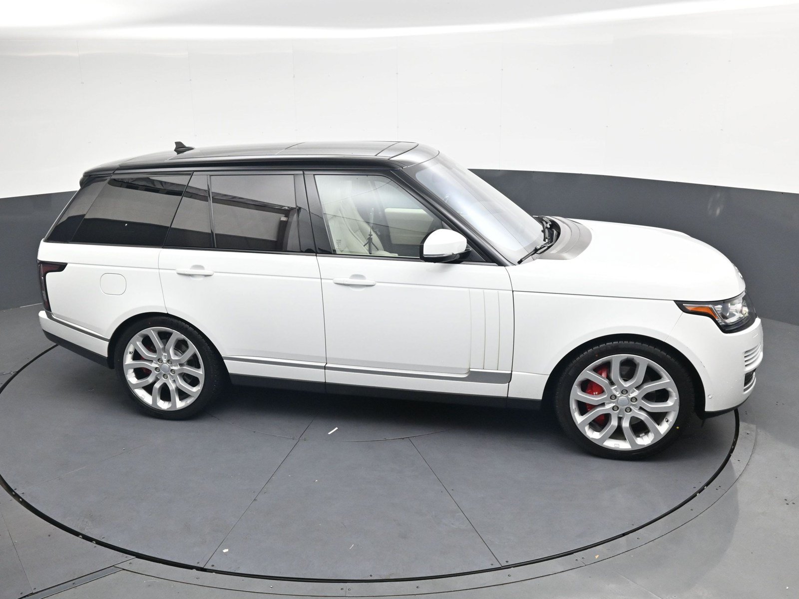 Used 2016 Land Rover Range Rover Supercharged AWD/4WD image 20
