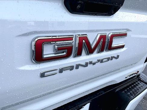Used 2023 GMC Canyon AT4 w/ AT4 Premium Package image 31
