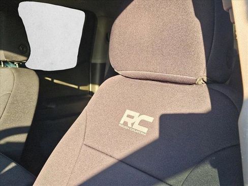 Used 2022 Chevrolet Silverado 1500 Custom image 12