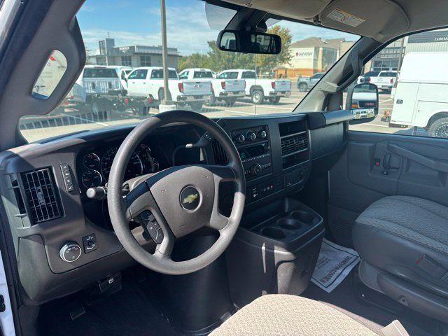 Used 2024 Chevrolet Express 3500 LT w/ LT Preferred Equipment Group RWD image 8