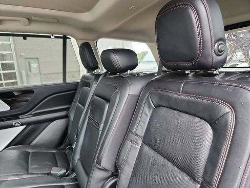 Used 2020 Lincoln Aviator Reserve w/ Equipment Group 202A AWD/4WD image 25
