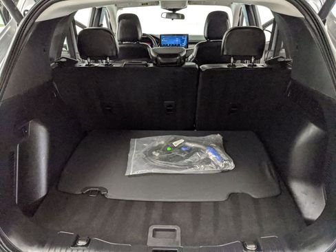 Certified 2023 Ford Escape SE image 18