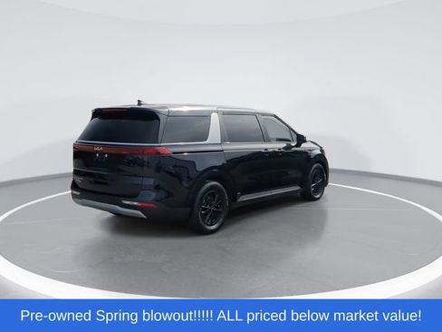 Used 2022 Kia Carnival LX FWD image 8