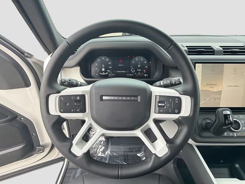 New 2026 Land Rover Defender 110 X-Dynamic SE AWD/4WD image 39