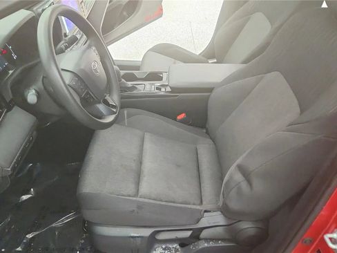 Used 2025 Toyota Camry LE image 23