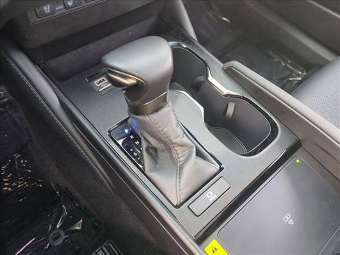 Used 2025 Lexus ES 350 w/ Premium Package image 12