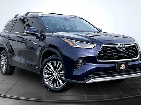 Used 2020 Toyota Highlander Platinum AWD/4WD image 22