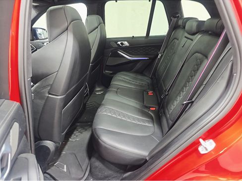 Used 2021 BMW X5 M AWD/4WD image 9