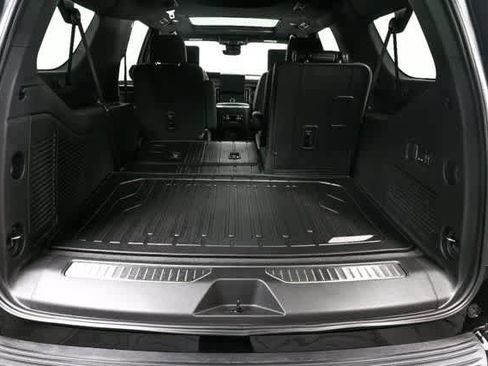 New 2025 GMC Yukon XL AT4 w/ AT4 Premium Plus Package image 36