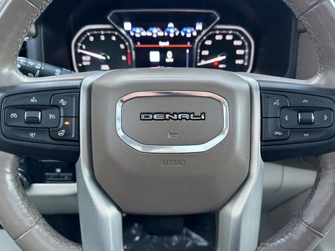 Used 2021 GMC Yukon XL Denali w/ Denali Premium Package image 27