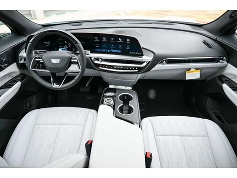 New 2026 Cadillac Lyriq Luxury image 13