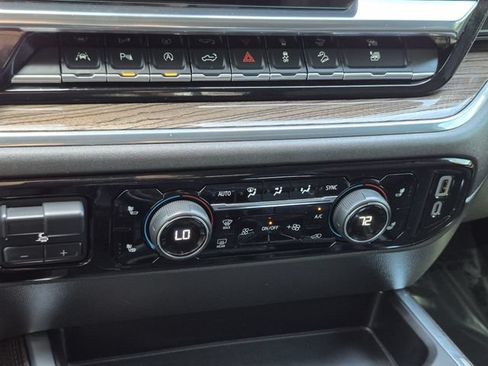 Used 2025 Chevrolet Silverado 1500 LT Trail Boss w/ Convenience Package II AWD/4WD image 15