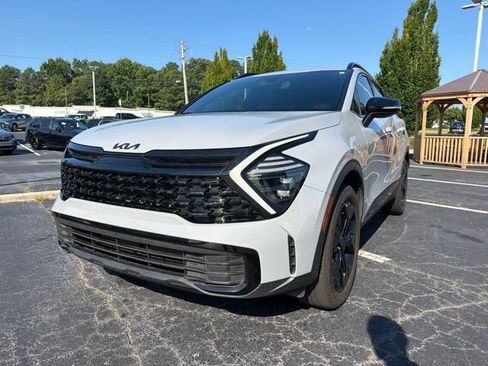 Used 2025 Kia Sportage X-Line AWD/4WD image 2