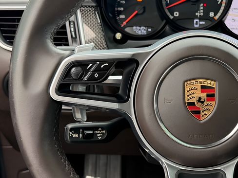 Used 2017 Porsche Macan Turbo AWD/4WD image 44